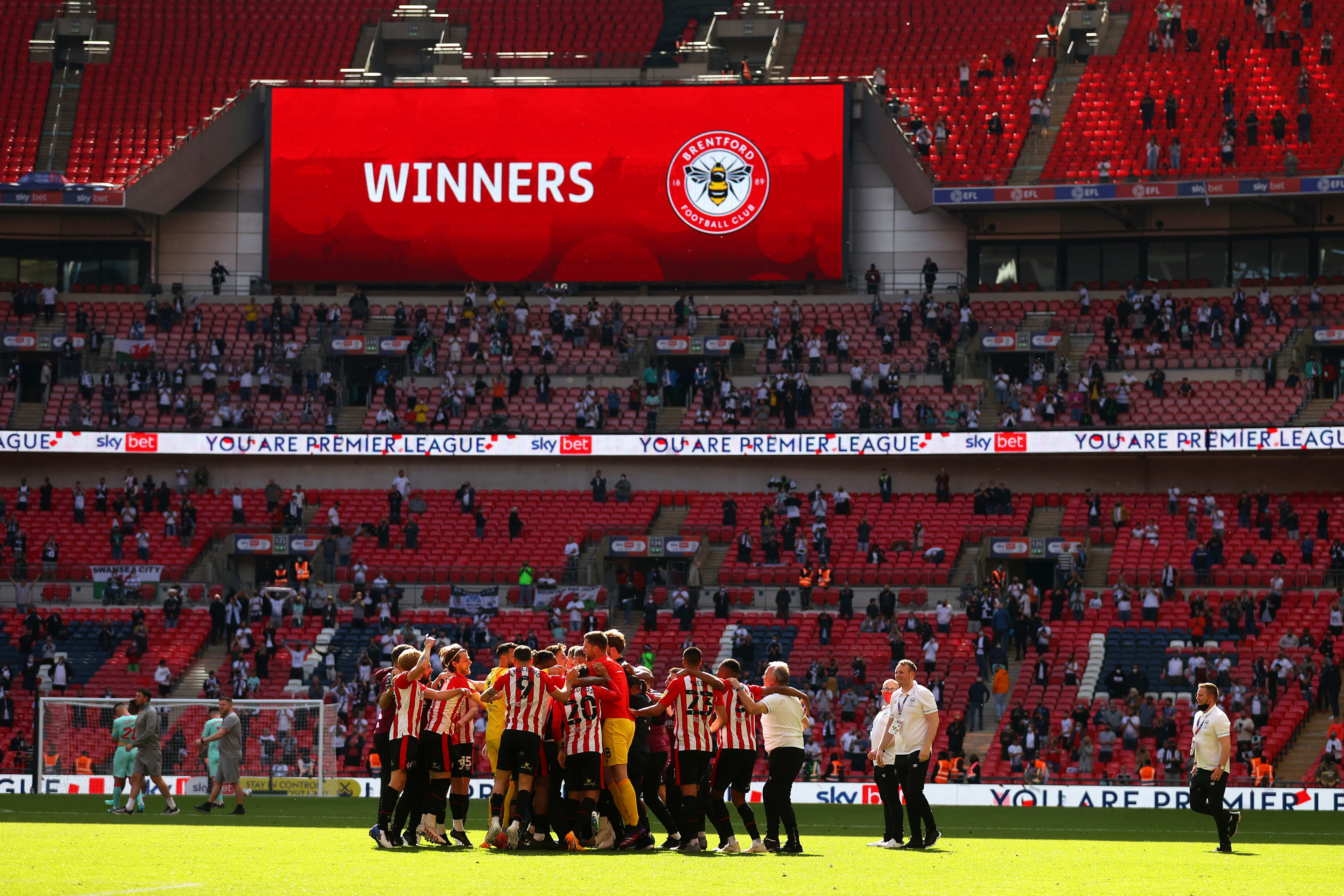 Brentford FC win the 2020/21 Play Off final at Wembley