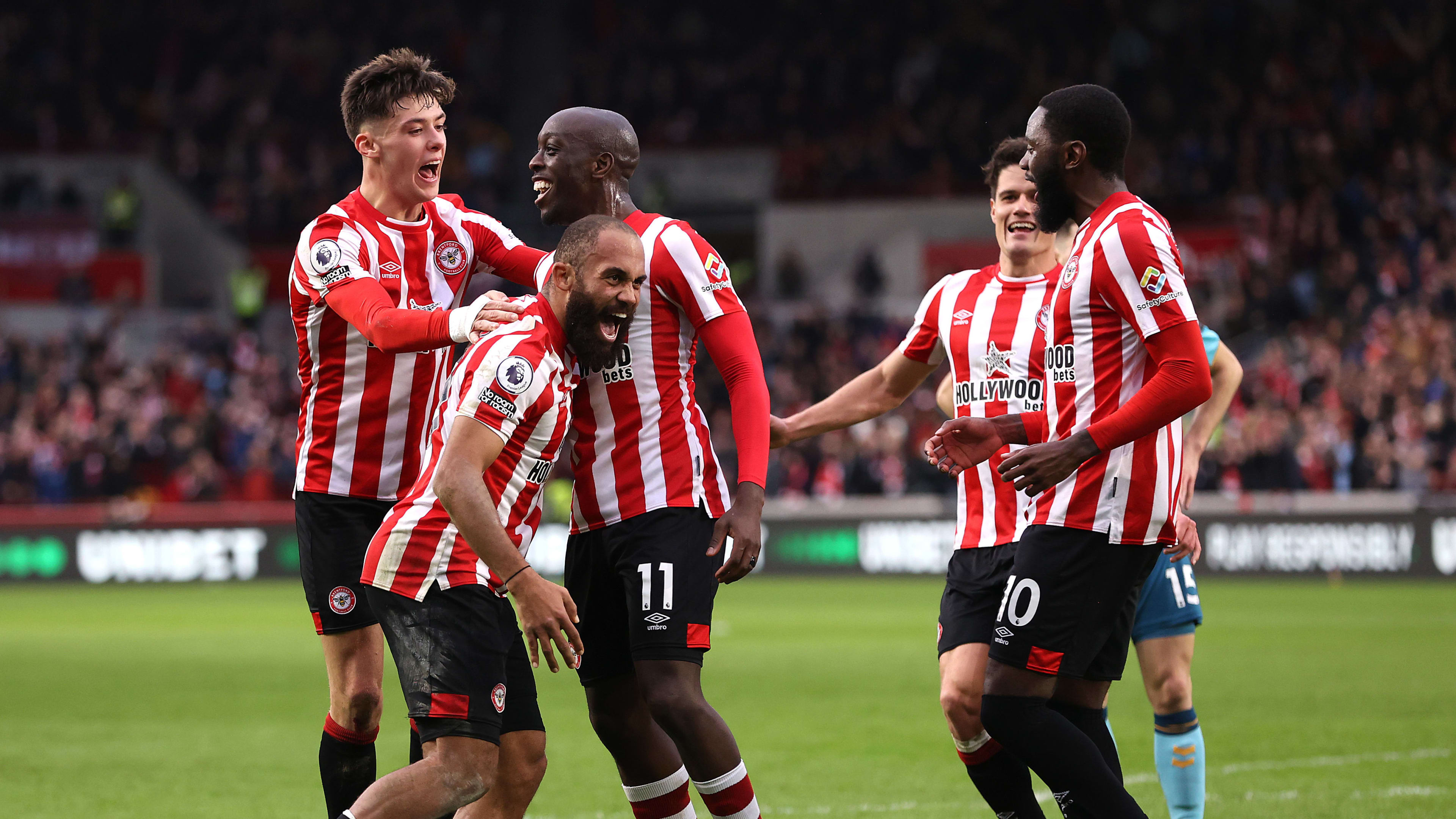 Brentford celebration (FPL hero)