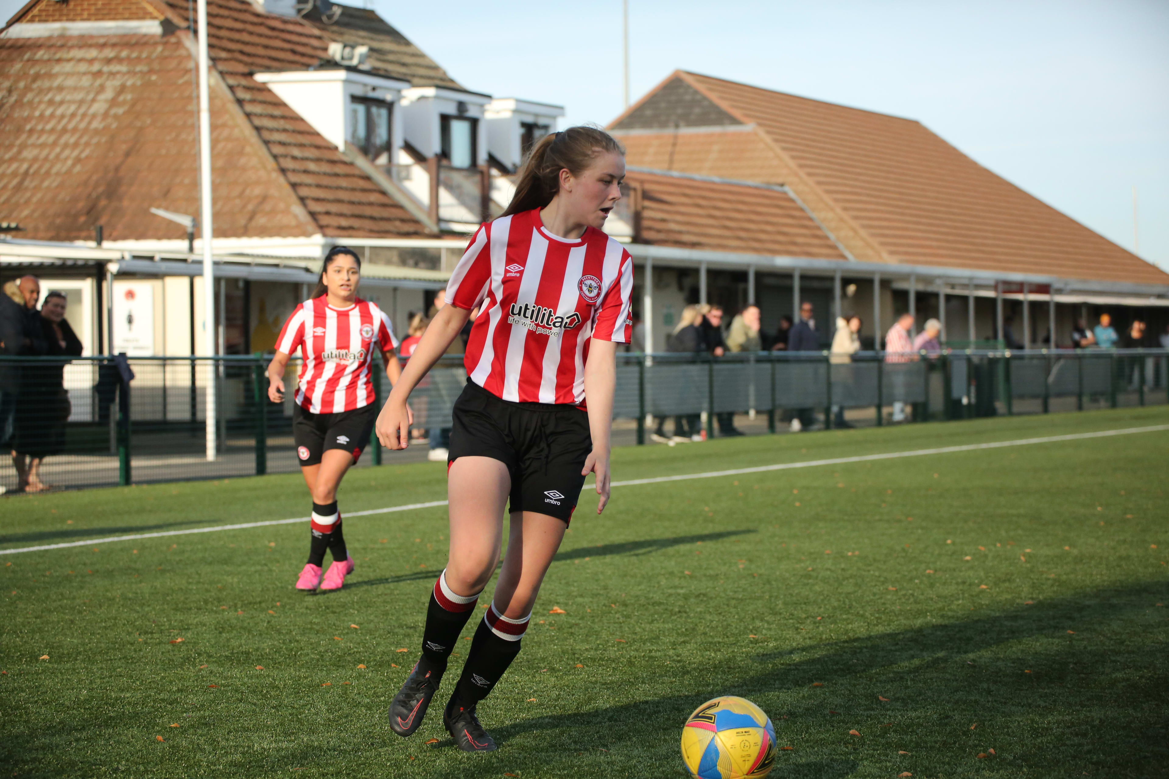Chloe Logie scores four goal