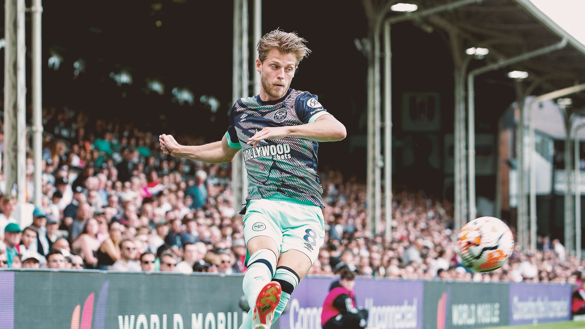 Mathias Jensen v Fulham 