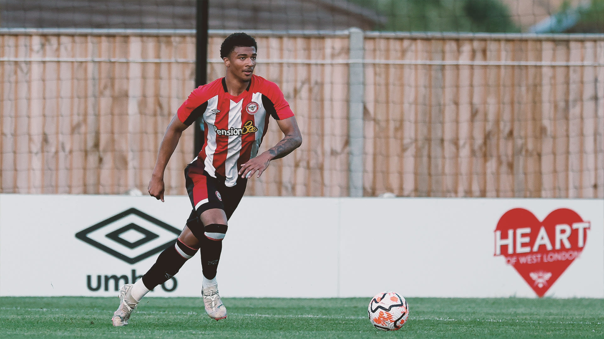 Production/Kerron_Samuels_v_Southampton_pifzqr