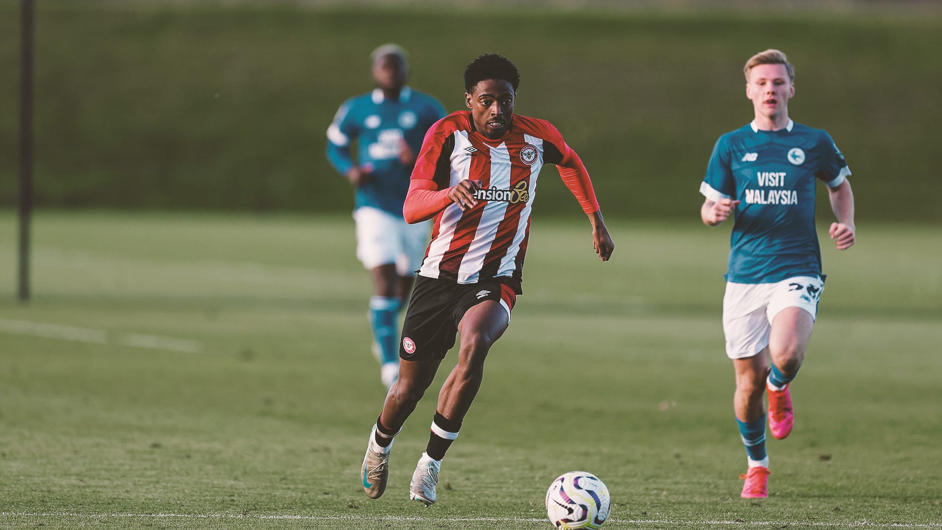 Kyreece Lisbie v Cardiff City
