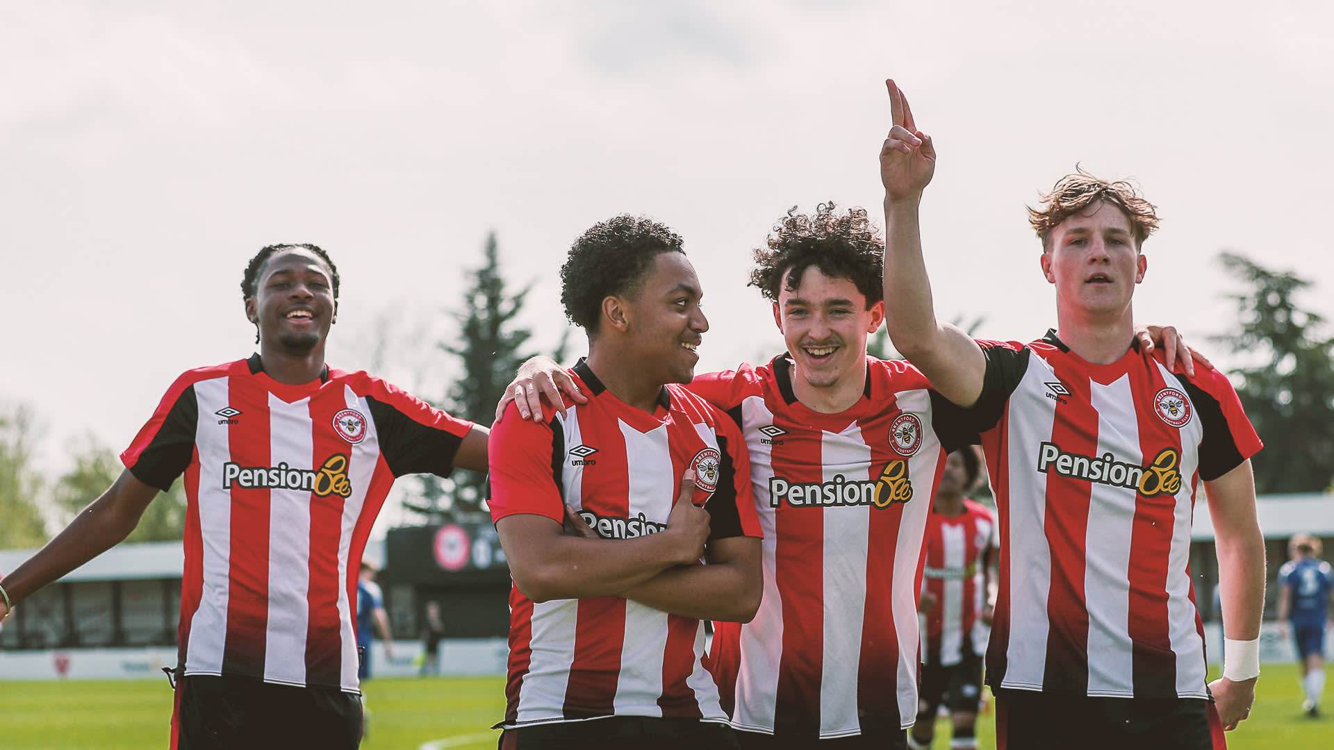 BU18 celebrate