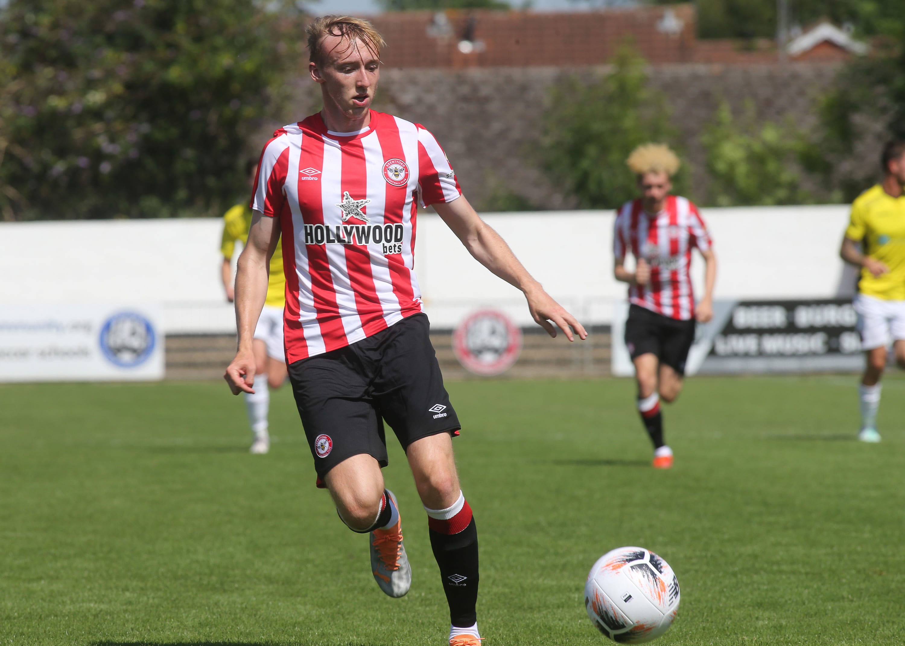 Max Dickov v Maidenhead United