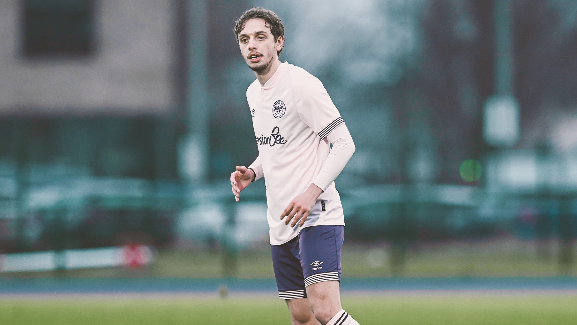 Production/Max_Wilcox_v_Cardiff_City_epbylm