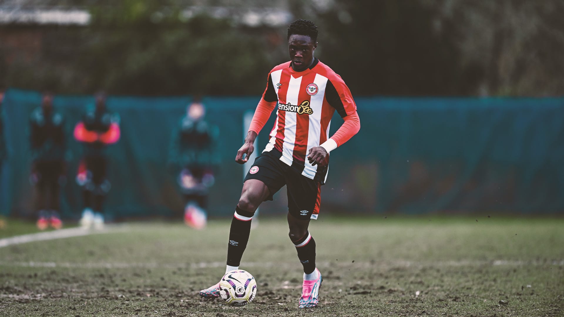 Production/Michel_Boni_v_Ipswich_Town_pjb6vf