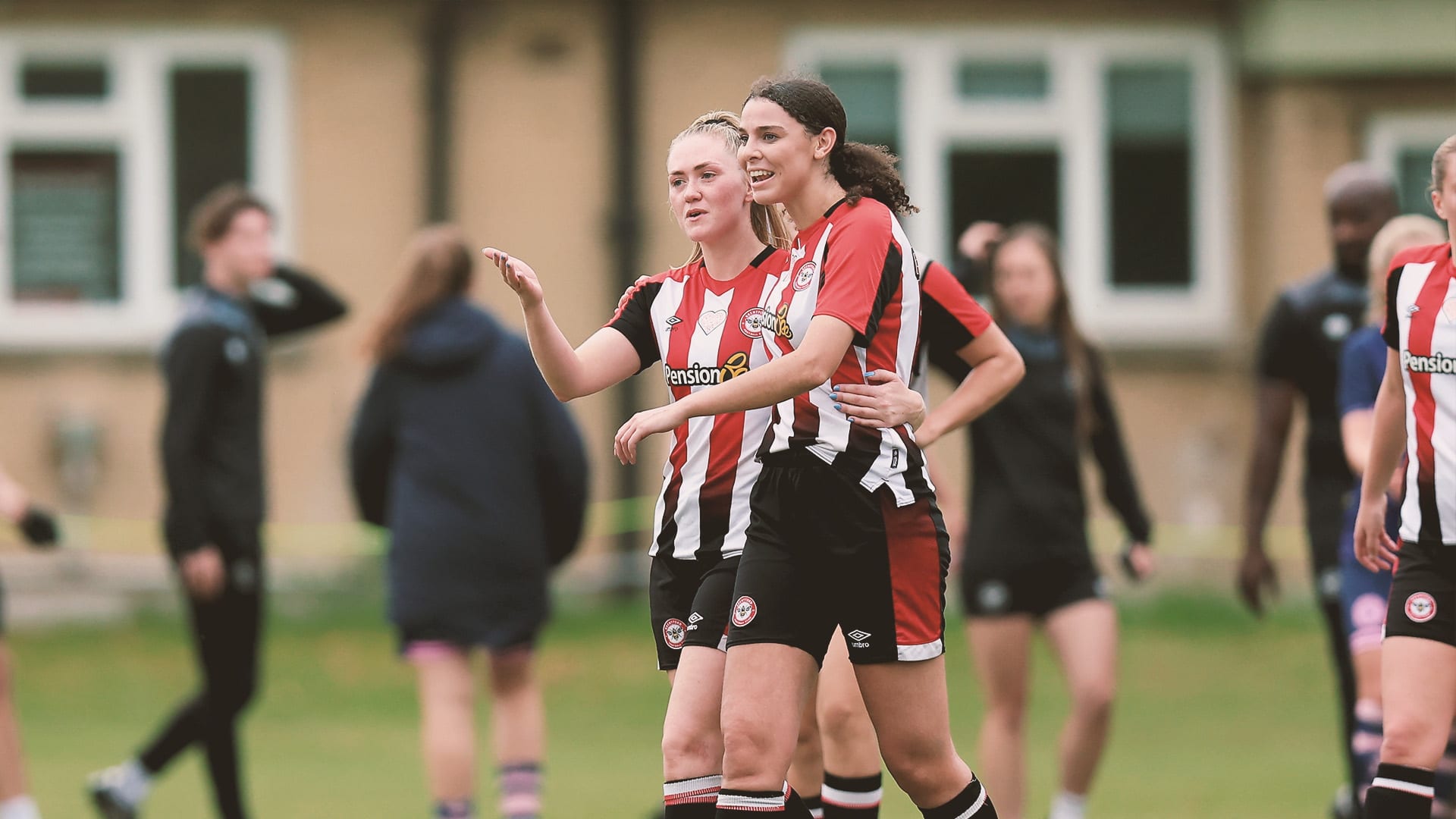 Regan Graver/Lucy Potter v Dulwich Hamlet