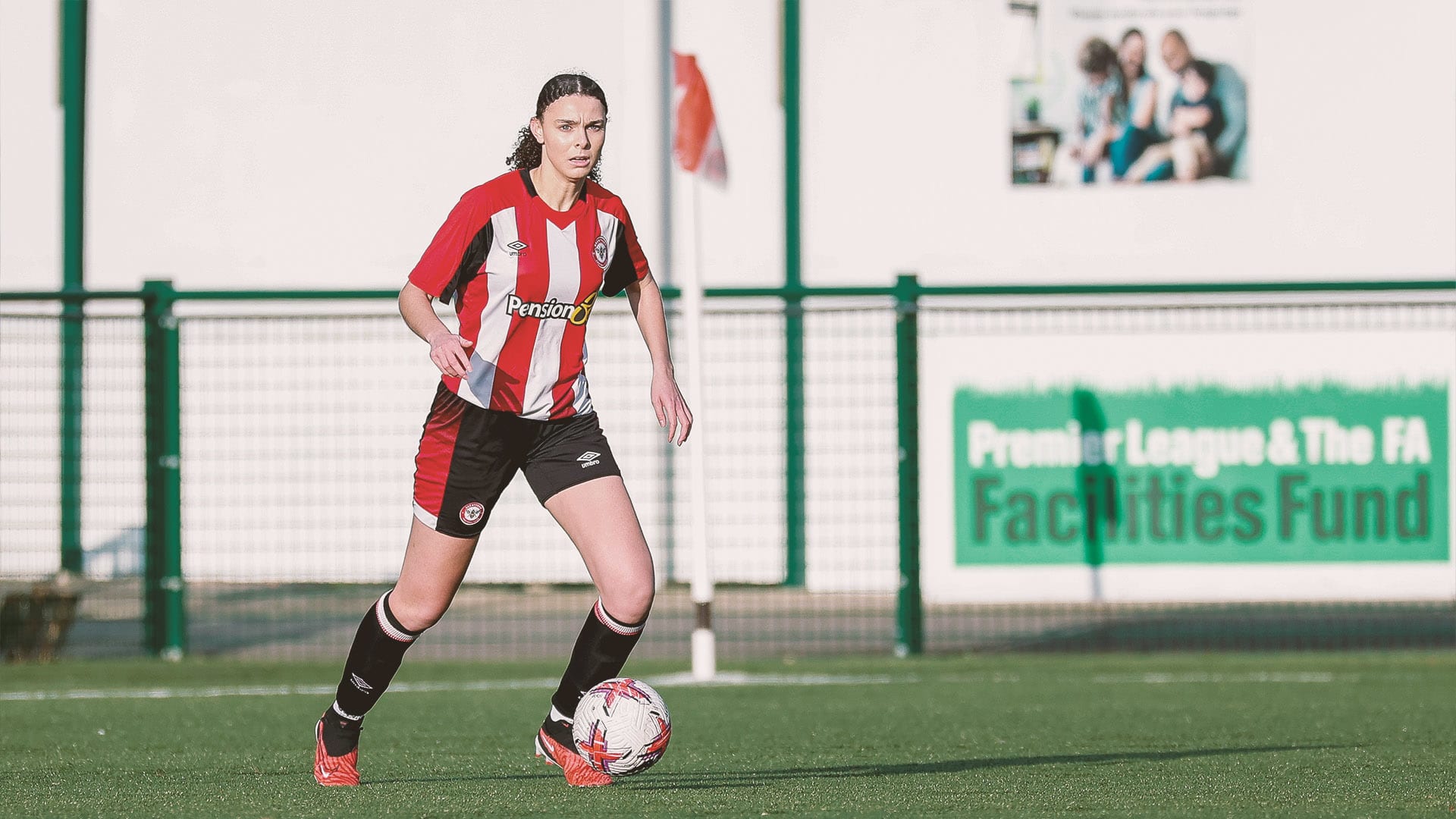 Production/Regan_Graver_v_Dulwich_Hamlet_tmmh8x