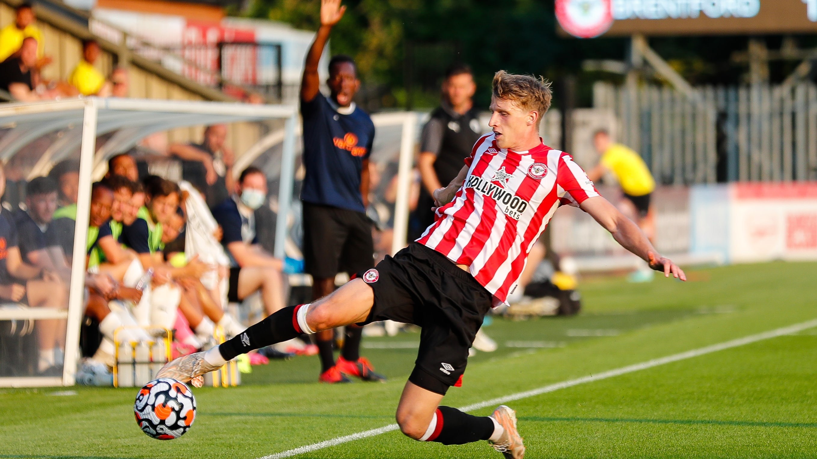 Mads Roerslev v Boreham Wood