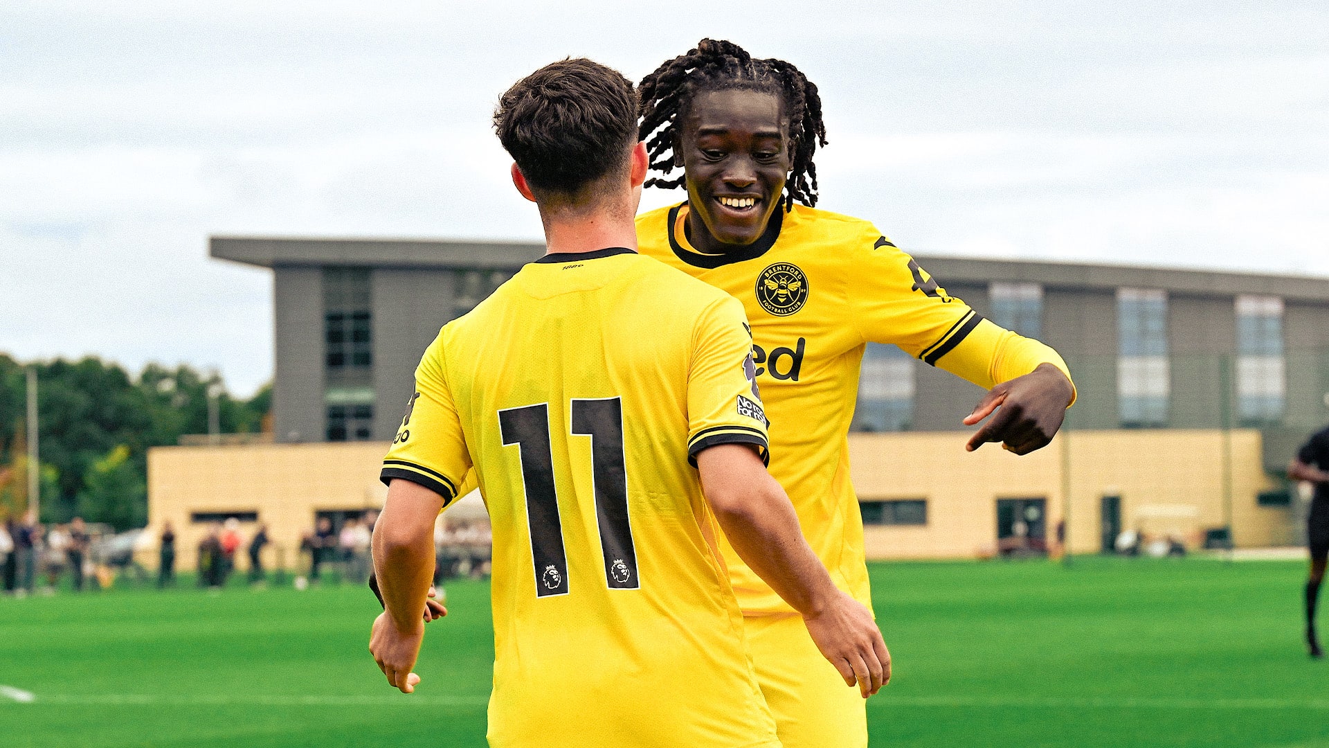 Brentford v Reading U18s Header