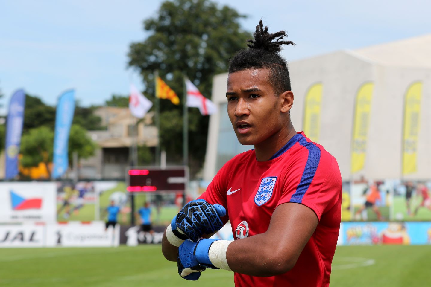 Ellery Balcombe in England Under-19 squad