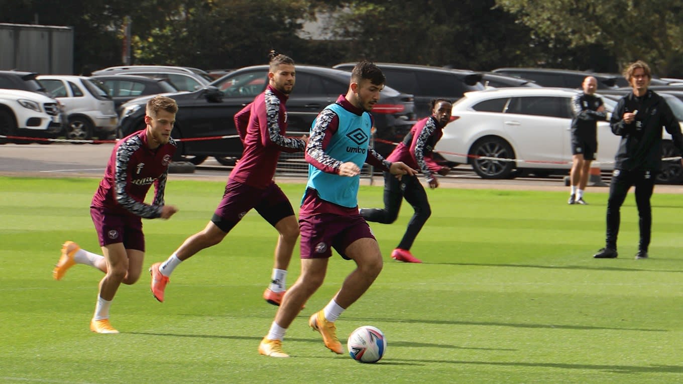 https://www.brentfordfc.com/siteassets/images/football/2020-21/first-team/training/20200930---first-team/bfc_0185.jpg