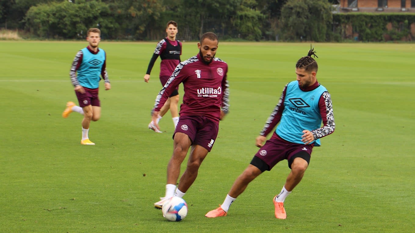 https://www.brentfordfc.com/siteassets/images/football/2020-21/first-team/training/20200930---first-team/bfc_0372.jpg