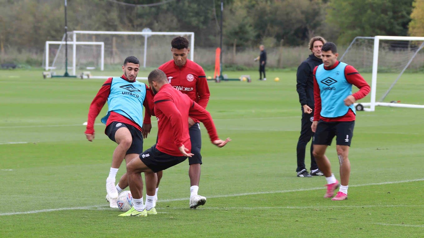 https://www.brentfordfc.com/siteassets/images/football/2019-20/training/20191018---first-team/bfc_2905.jpg