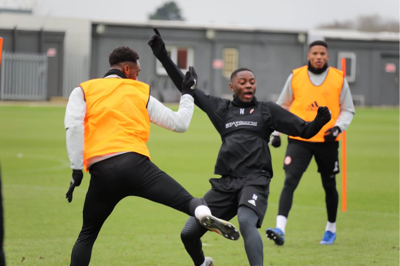 https://www.brentfordfc.com/siteassets/images/football/2018-19/training/20190107-ft/bfc_3269.jpg