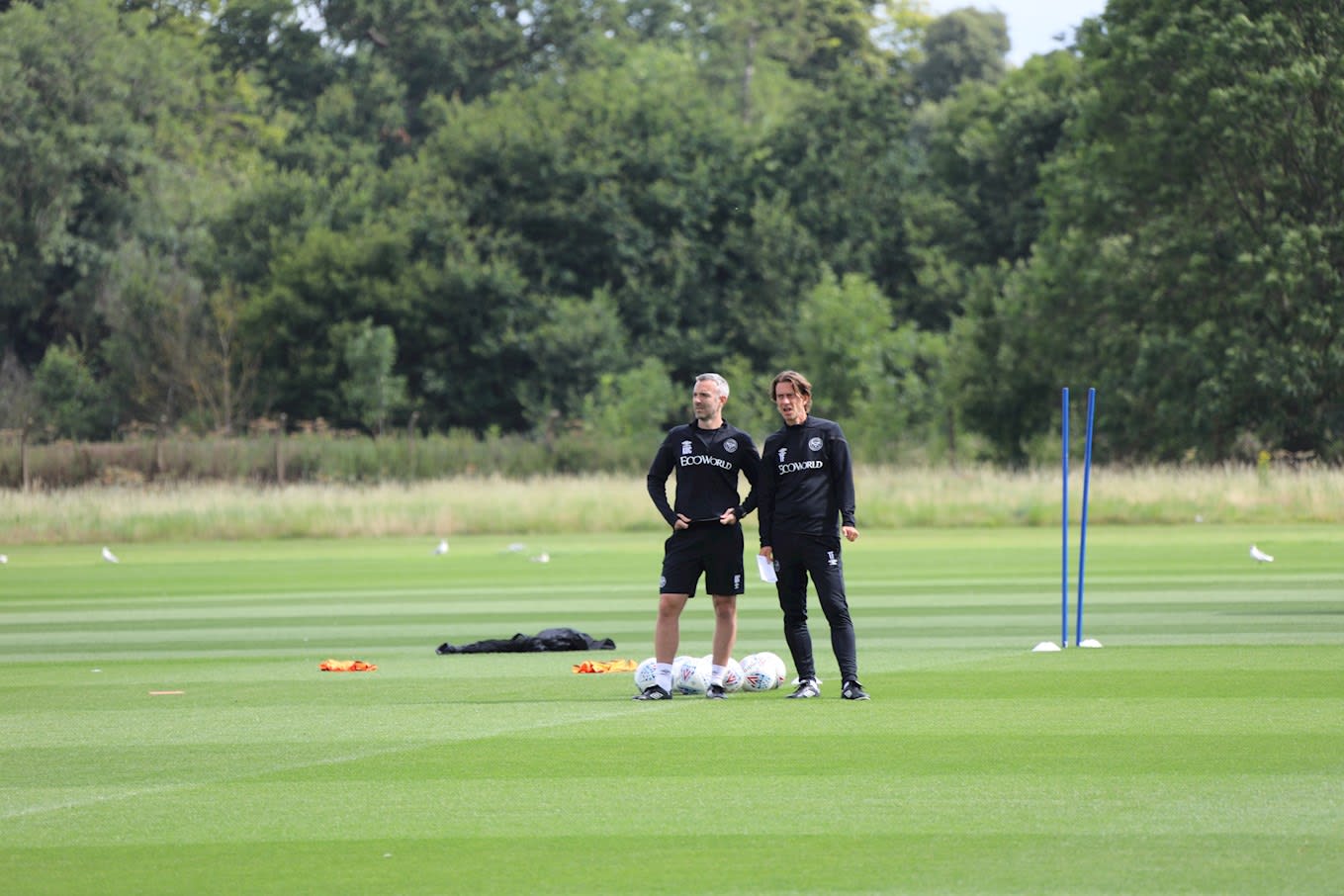 https://www.brentfordfc.com/siteassets/images/football/2019-20/training/20190806---training-first-team/bfc_5490.jpg