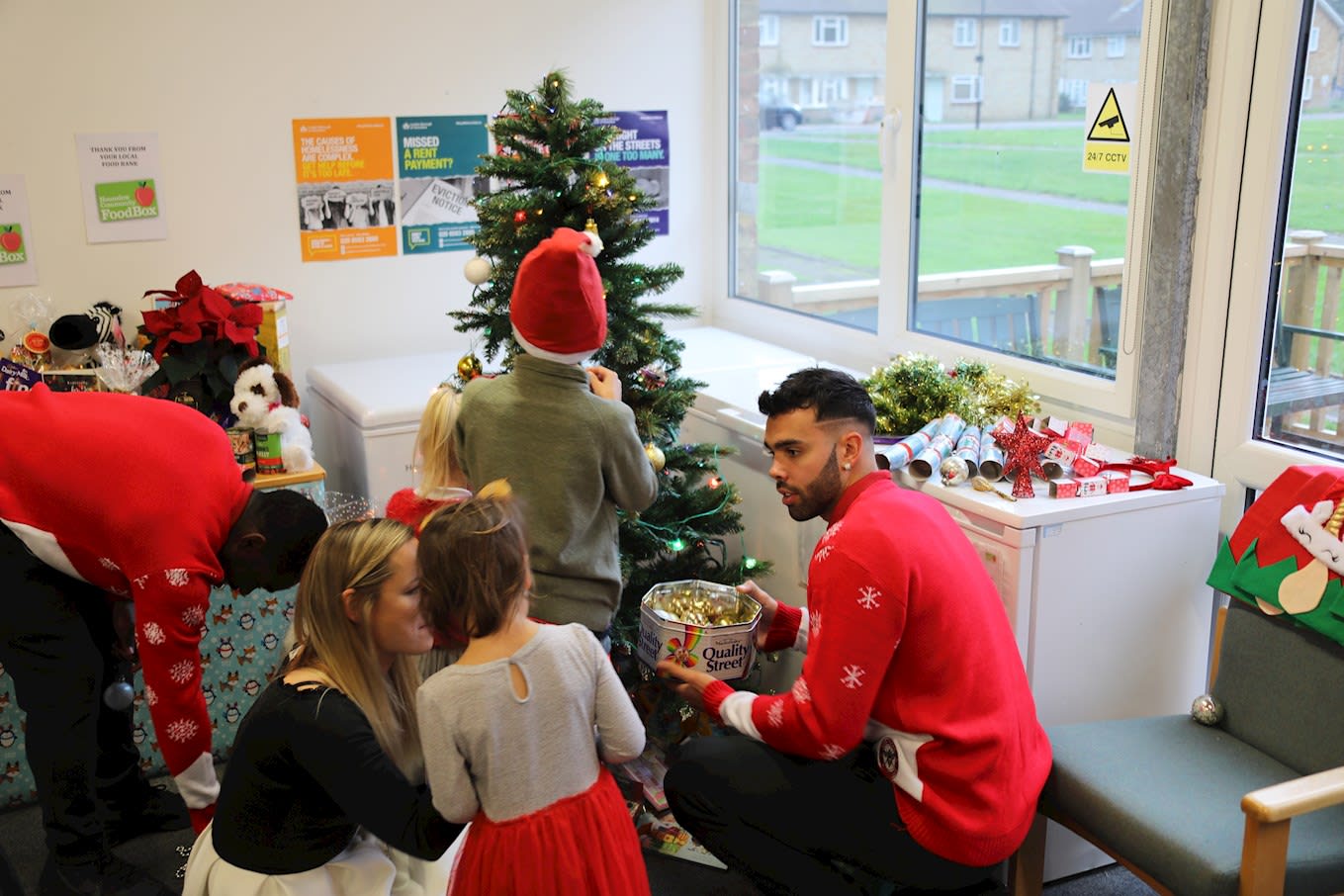 https://www.brentfordfc.com/siteassets/images/events/2019-20/foodbox-visit/bfc_6537.jpg