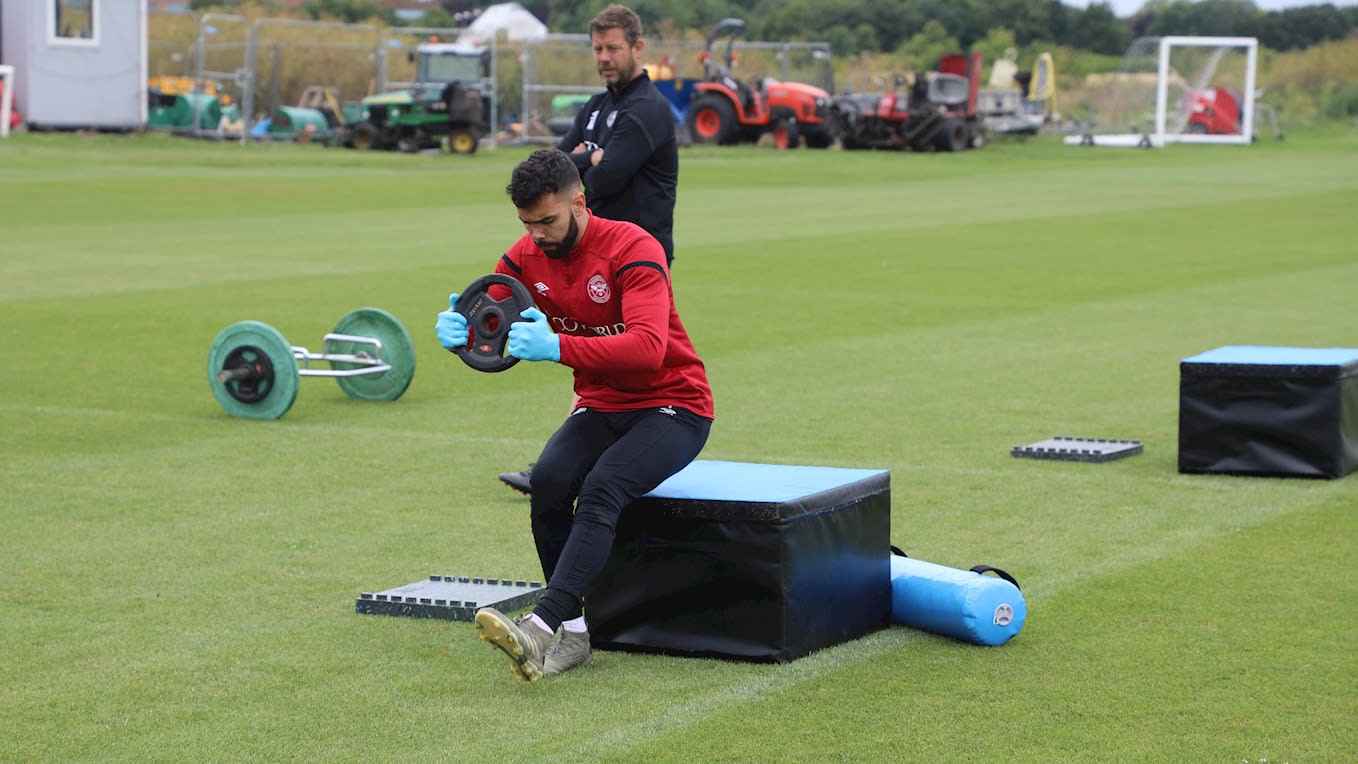 https://www.brentfordfc.com/siteassets/images/football/2019-20/training/20200709---training/bfc_8757.jpg