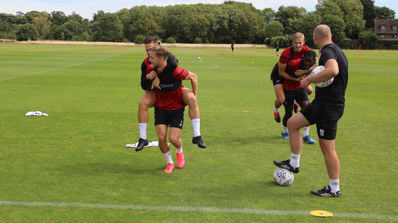 https://www.brentfordfc.com/siteassets/images/football/2019-20/training/20200714---training/bfc_9094.jpg