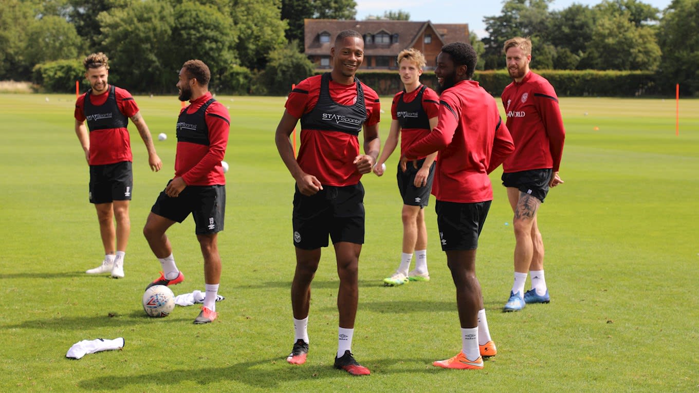 https://www.brentfordfc.com/siteassets/images/football/2019-20/training/20200714---training/bfc_9176.jpg