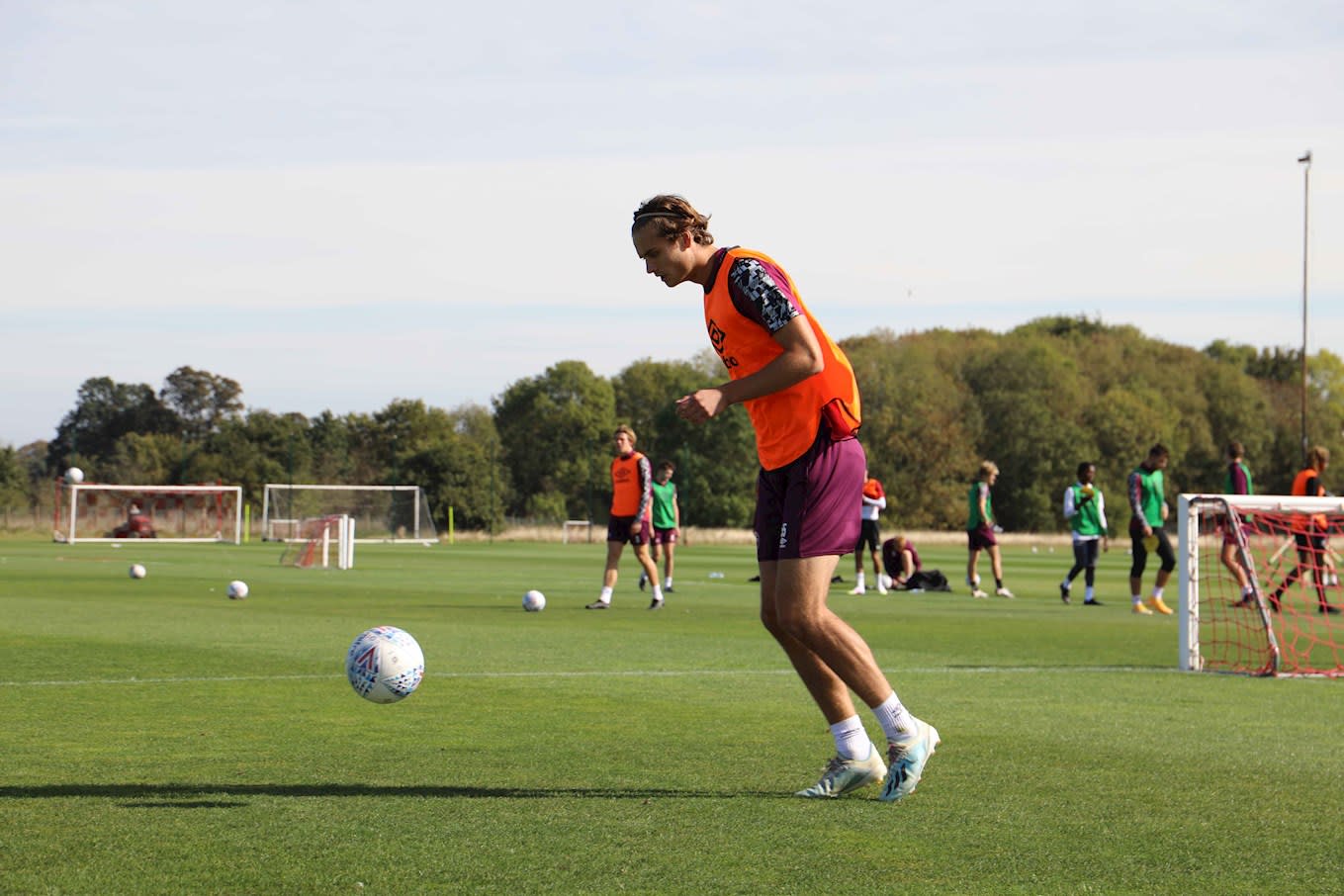 https://www.brentfordfc.com/siteassets/images/football/2020-21/brentford-b/training-photos/return-to-training-280920/bfc_9922.jpg