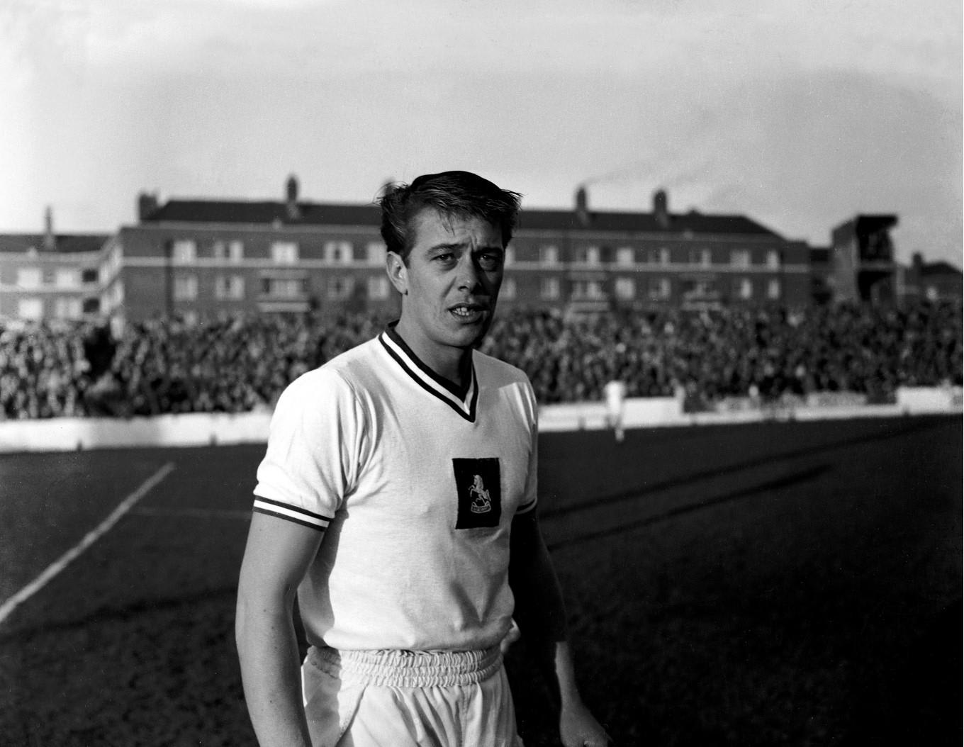 Denis Hunt 1937-2019