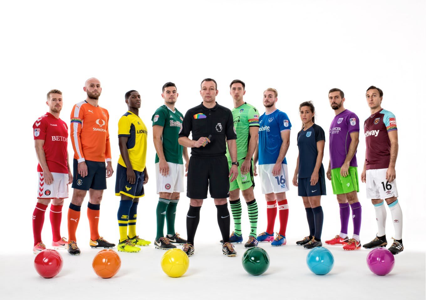 Egan takes part in rainbow photograph