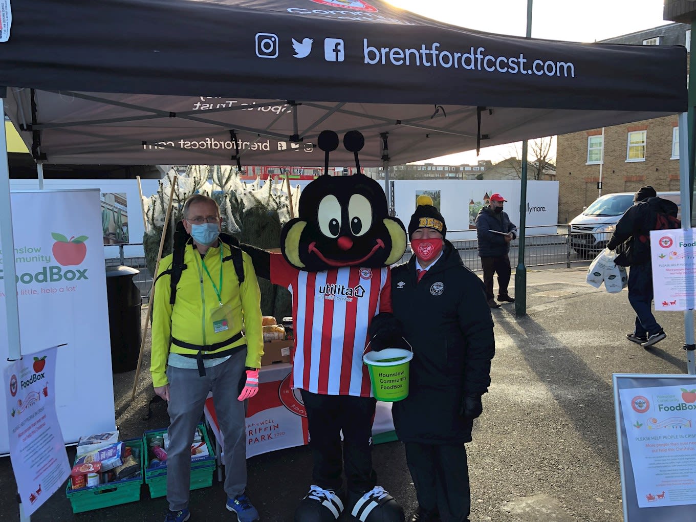 Bees collecting for Hounslow FoodBox
