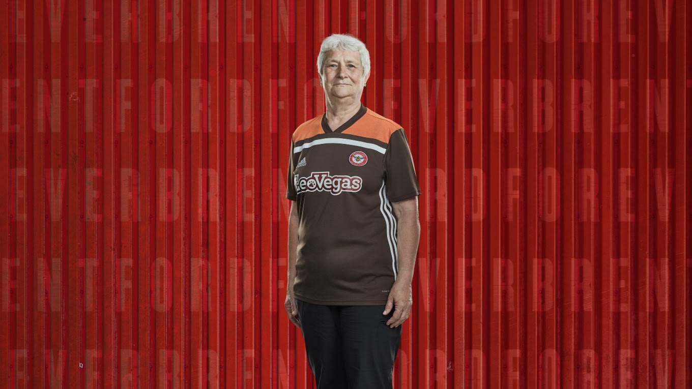 Production/forever-brentford-shoot-12_wowc54