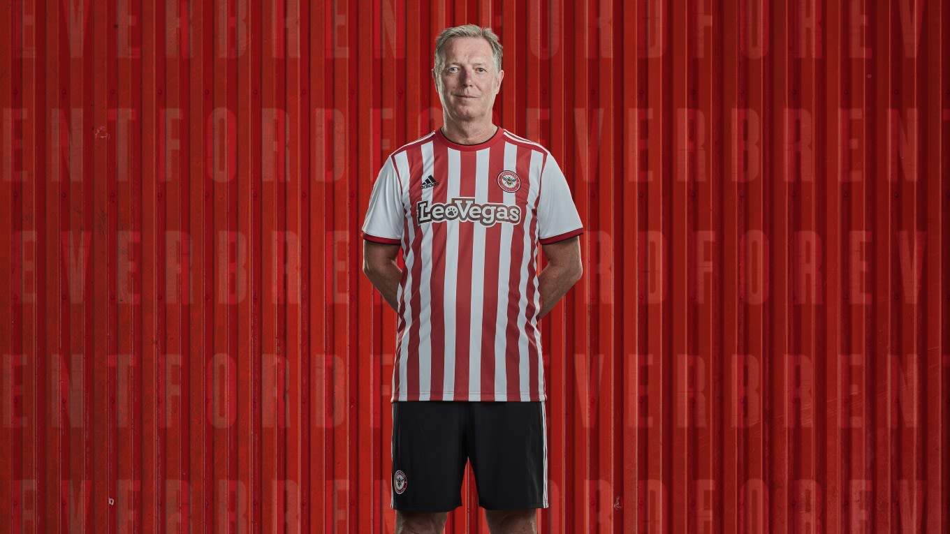 Production/forever-brentford-shoot-8_r19og4