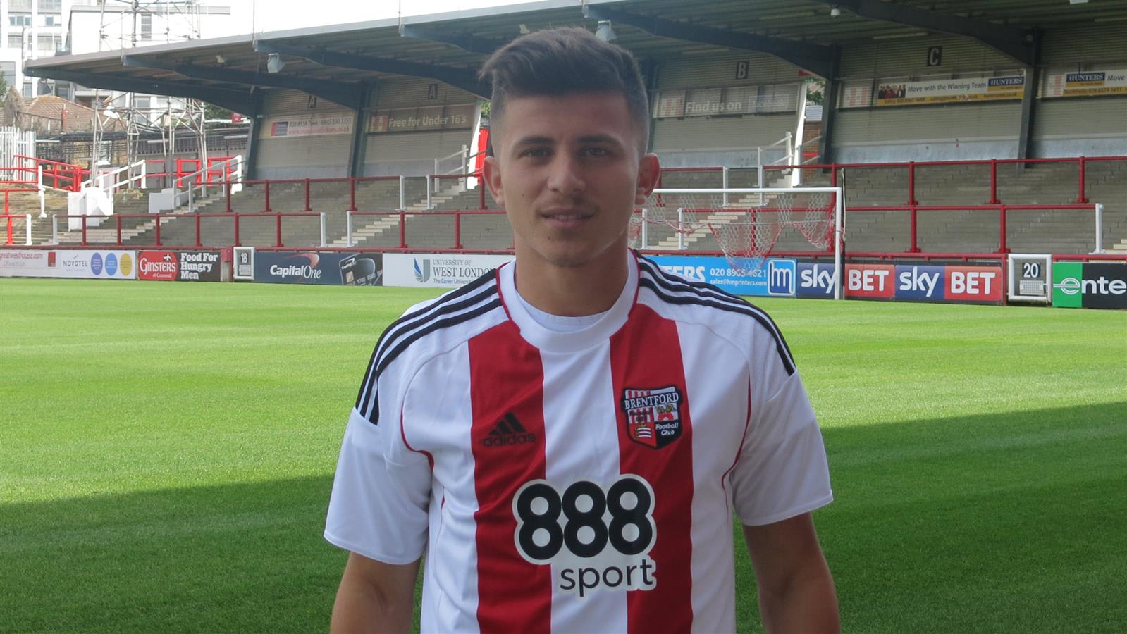 Ilias Chatzitheodoridis signs from Arsenal
