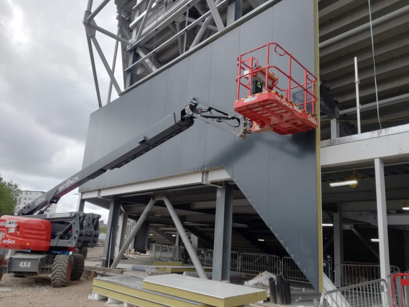 https://www.brentfordfc.com/siteassets/images/community-stadium/20190429---gallery-from-site/img_20190425_103753.jpg