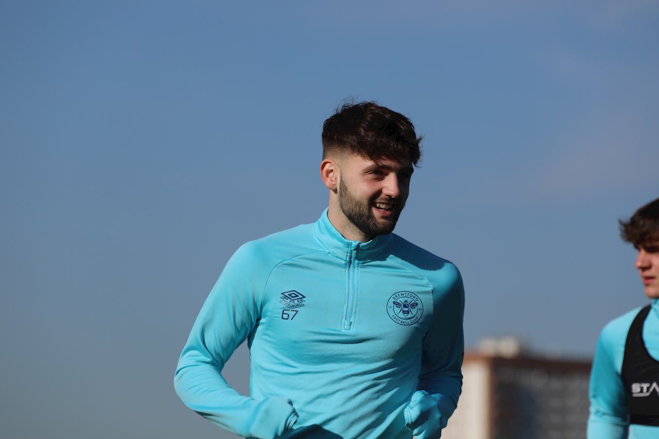 https://www.brentfordfc.com/siteassets/images/football/2021-22/brentford-b/training-pictures/21121/ja.jpg