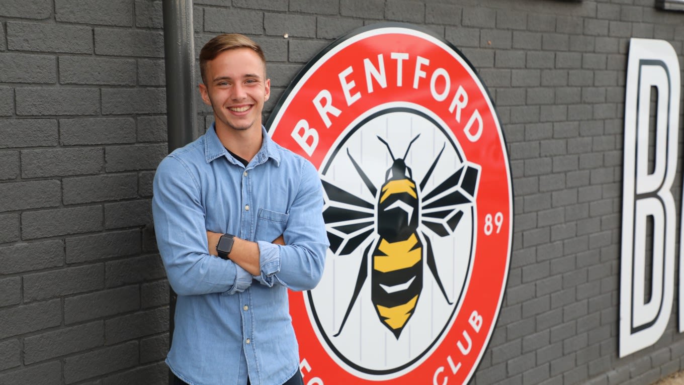 Brentford B sign Matej Majka