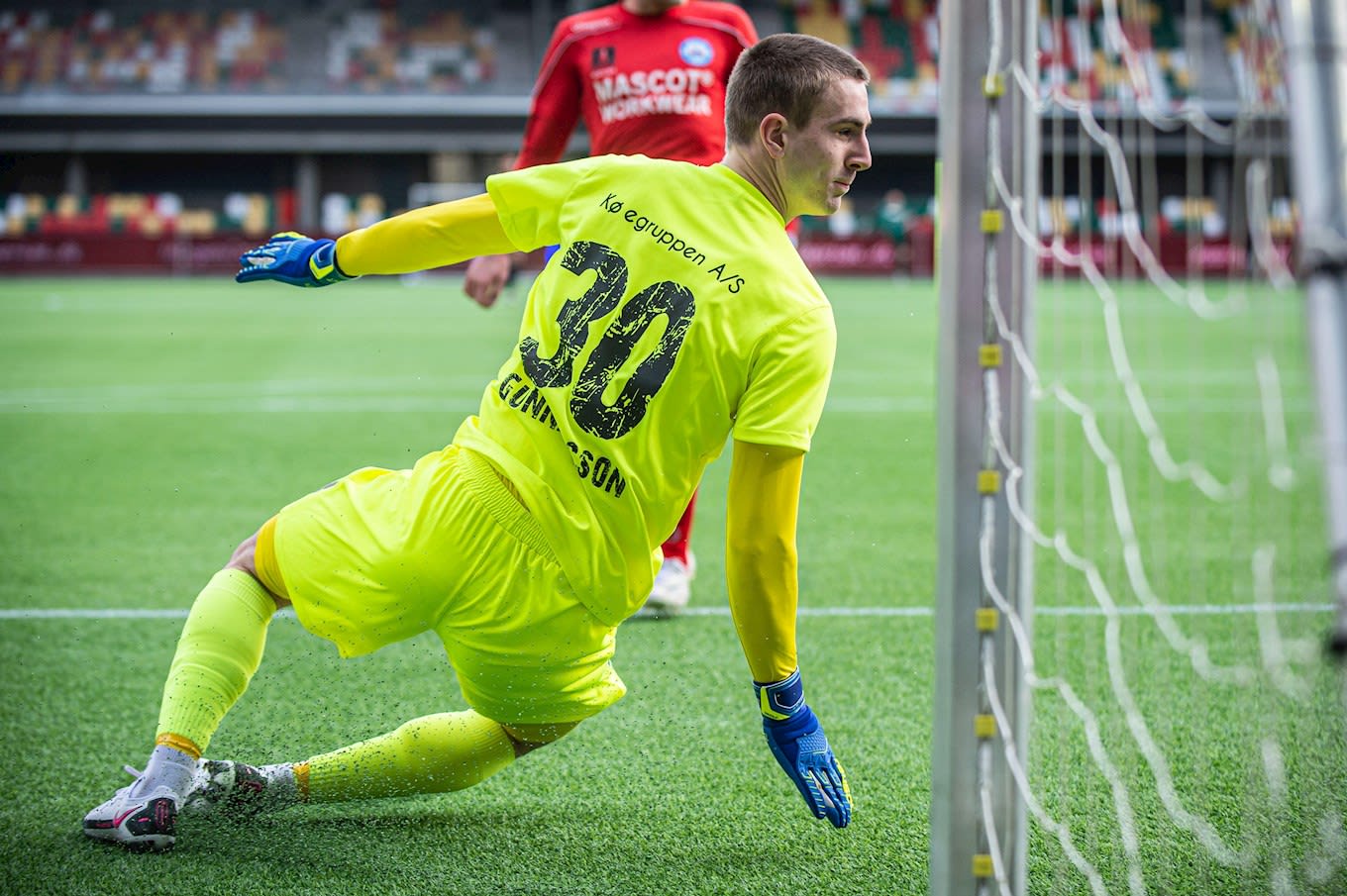 Loan Round-Up: Patrik Gunnarsson helps Silkeborg to promotion from Danish First Division