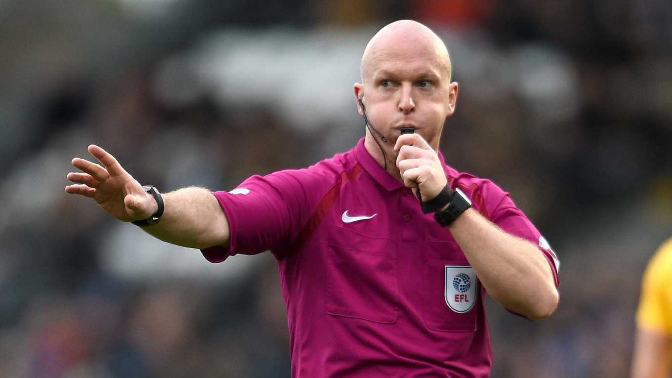 Simon Hooper handed weekend's London derby