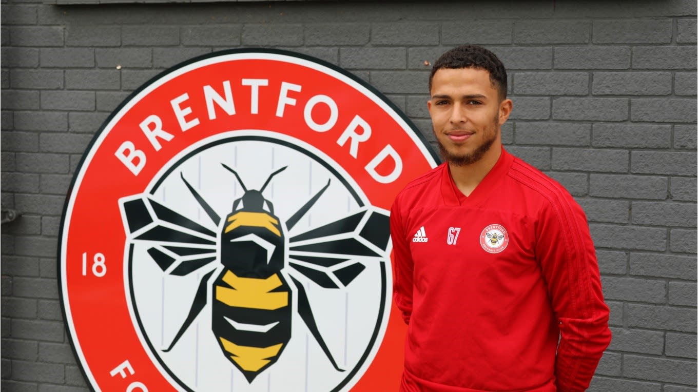 David Titov signs new contract