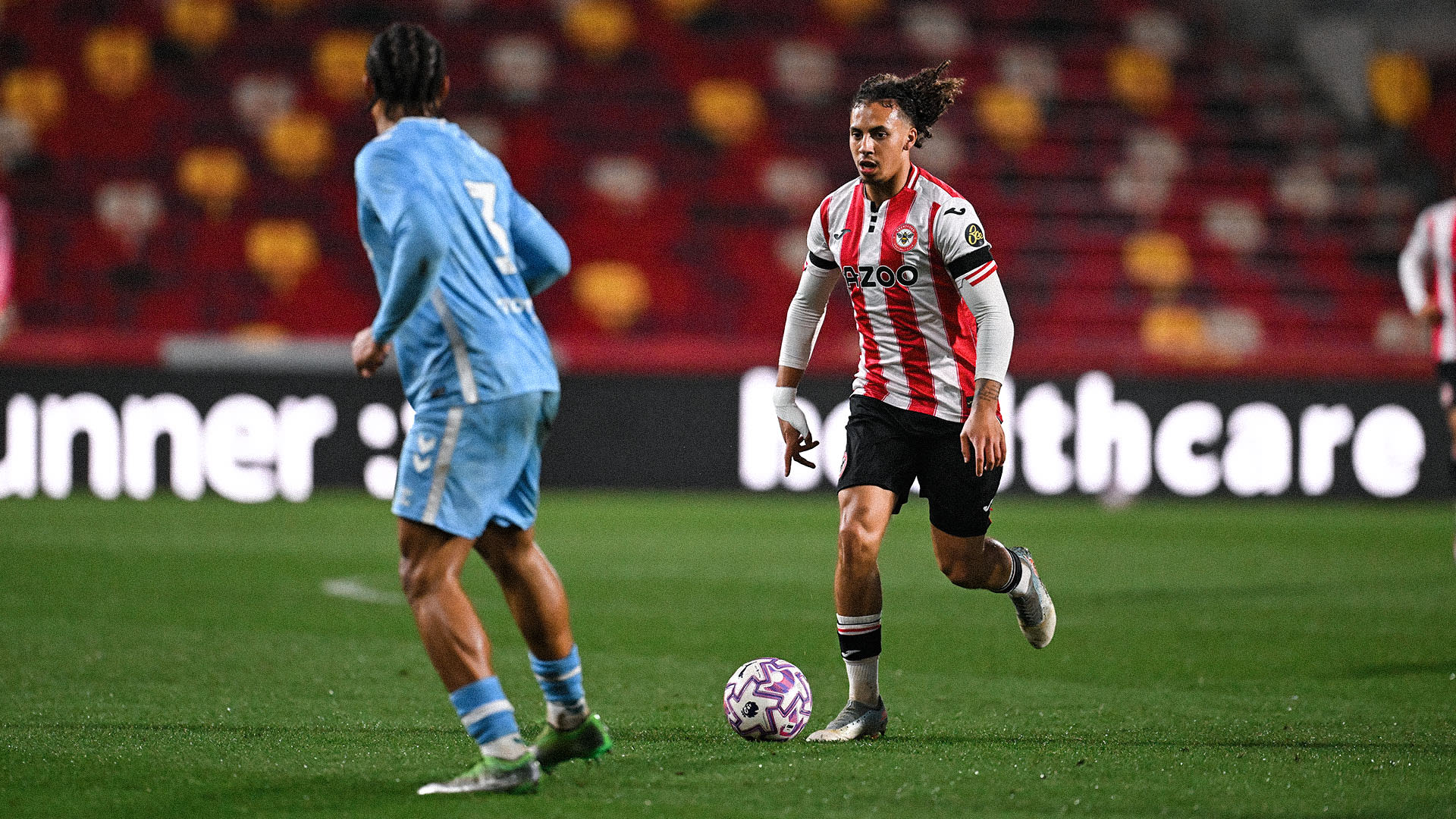 Riley_Owen_v_Coventry_City_coq6wz