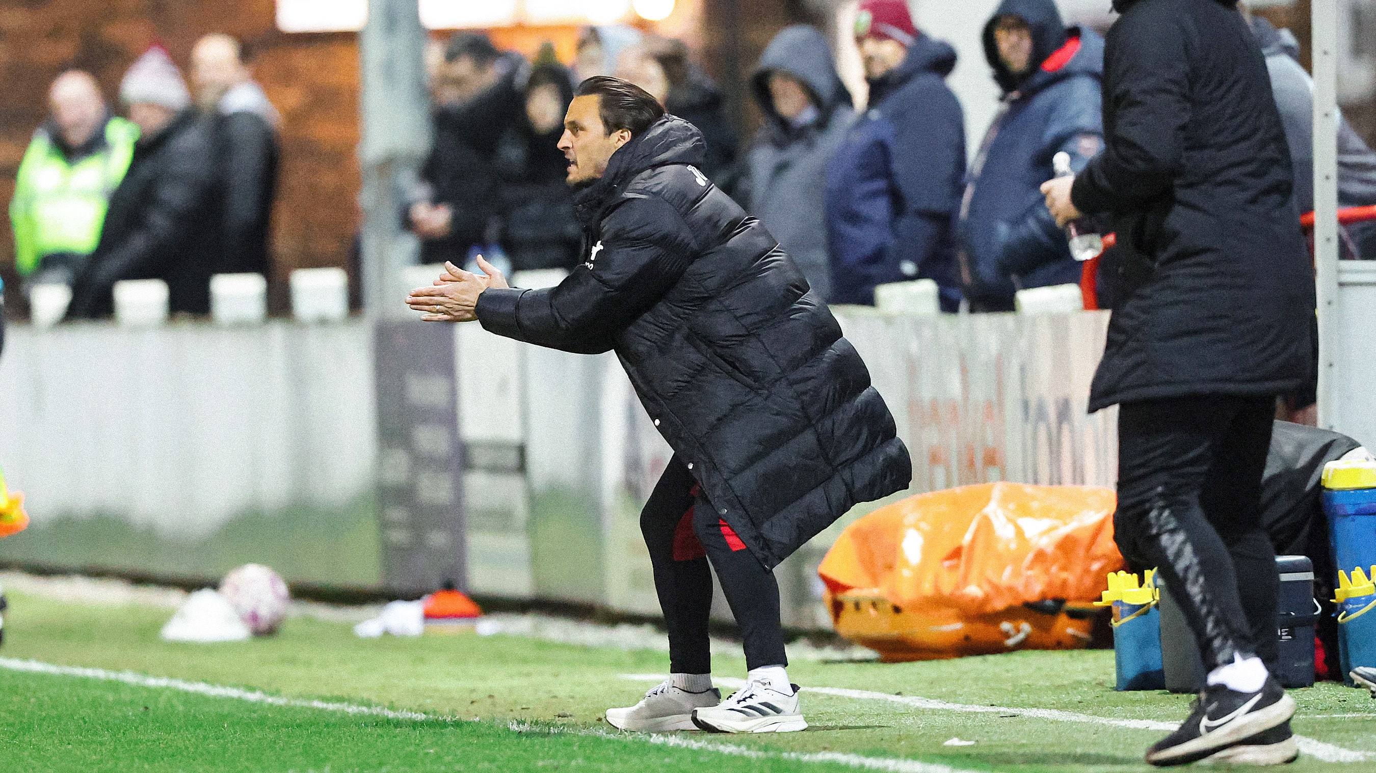Sam_Saunders_v_Burnley_PL_Cup_A_fqcoql
