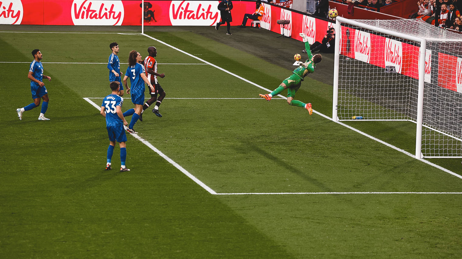 Schade_header_v_Leicester_sgsquy