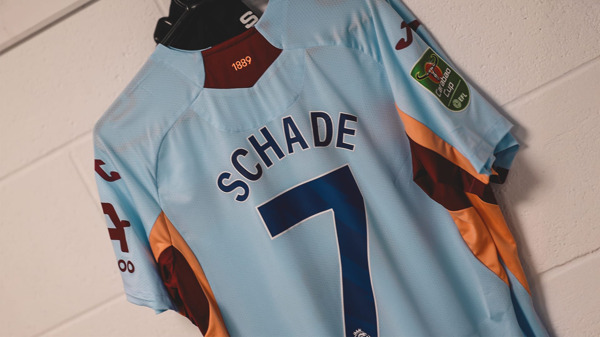 Kevin Schade shirt pre-Bournemouth