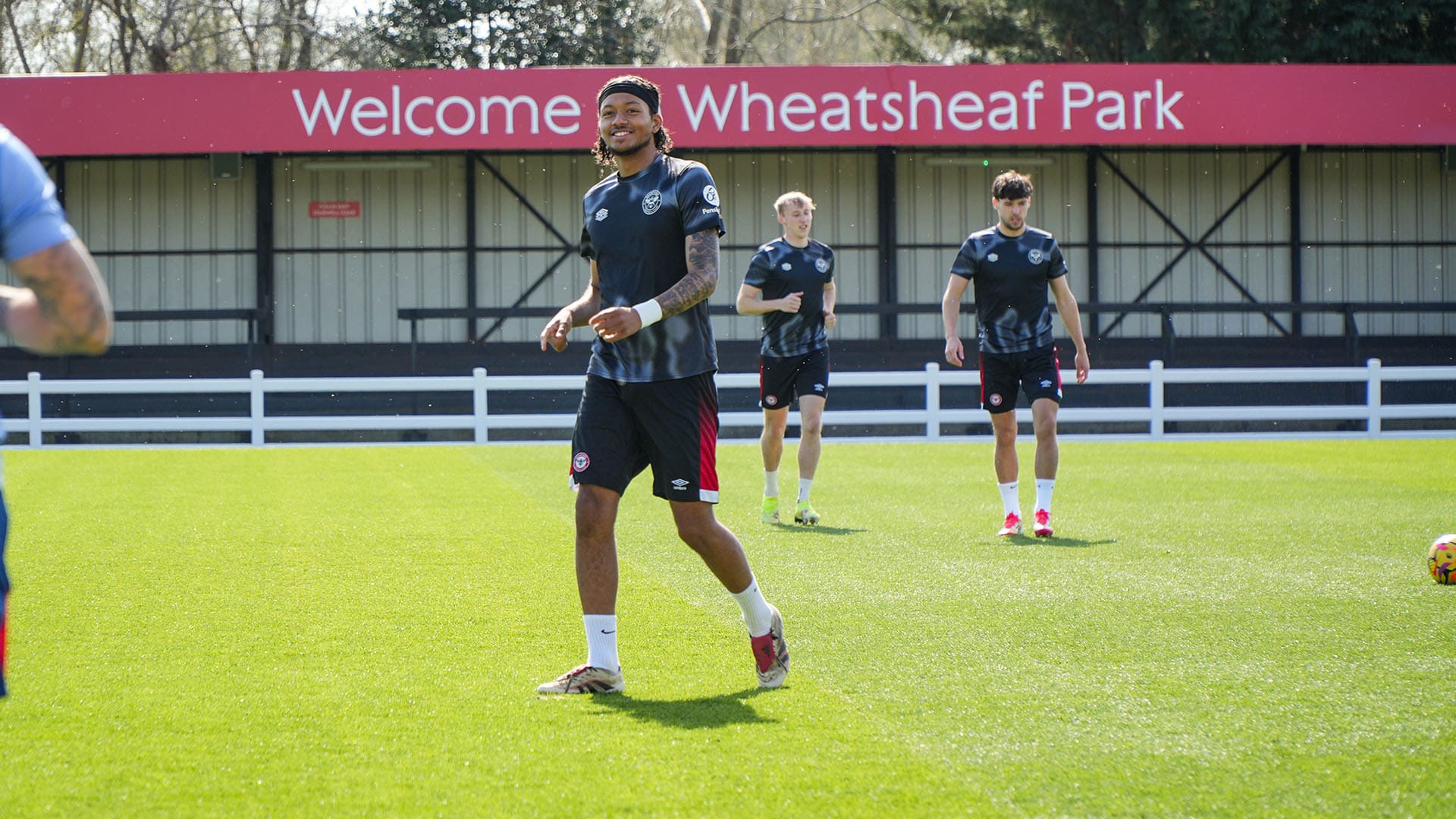Stephenson_warm_up_v_Fleetwood_U21_wedzty