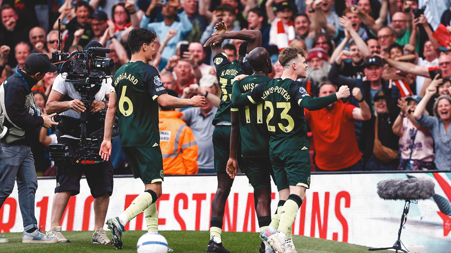 Team_cele_sq5wu3