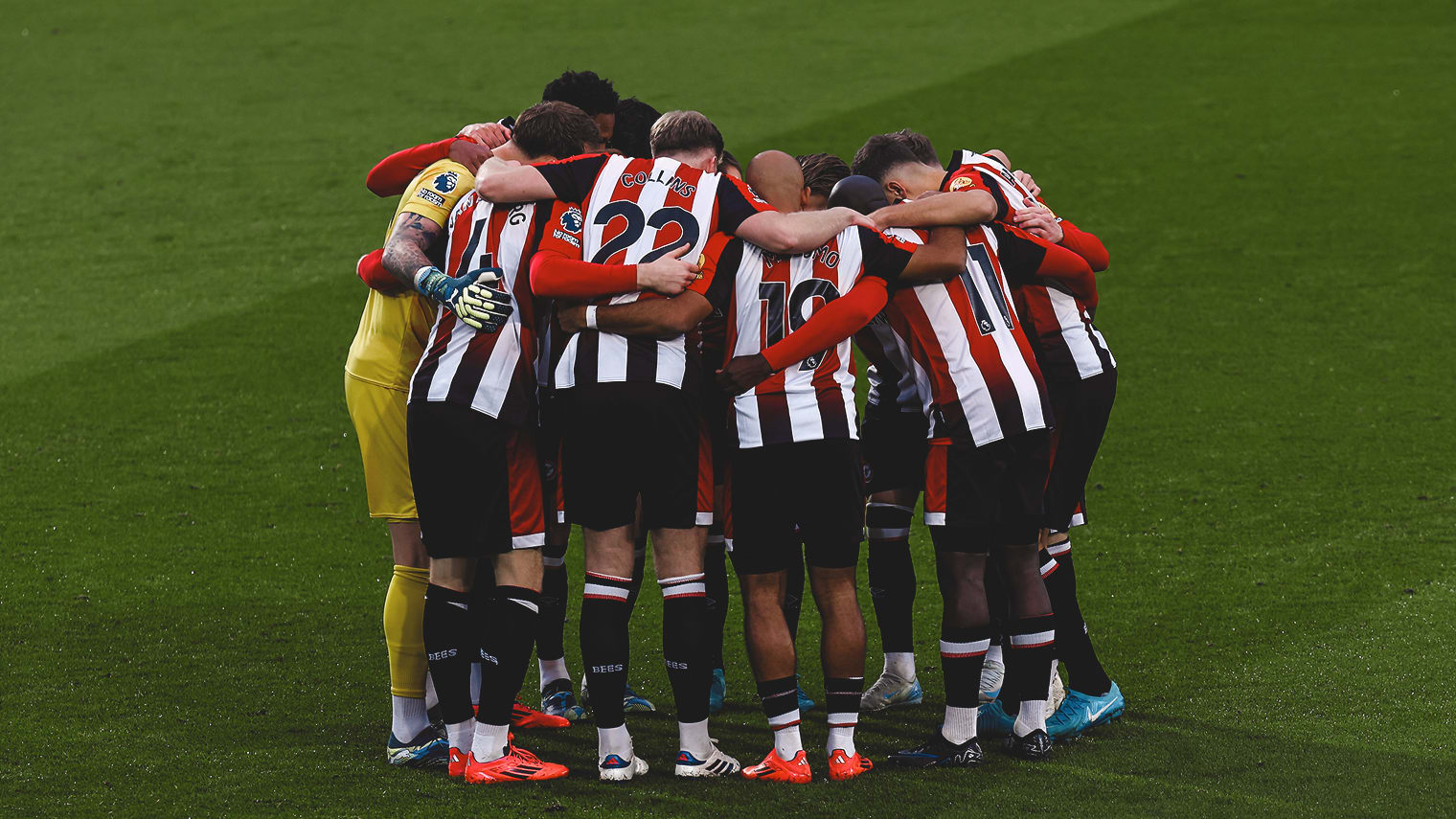 Team huddle v Bournemouth