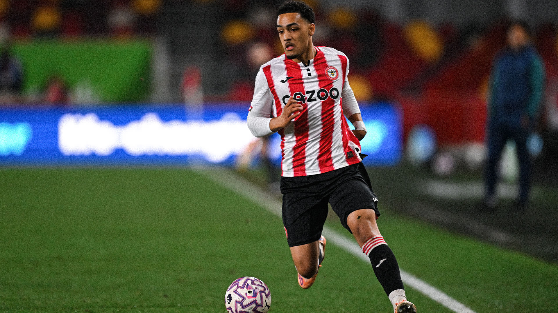 Theo_Mawene_v_Coventry_City_htwwig