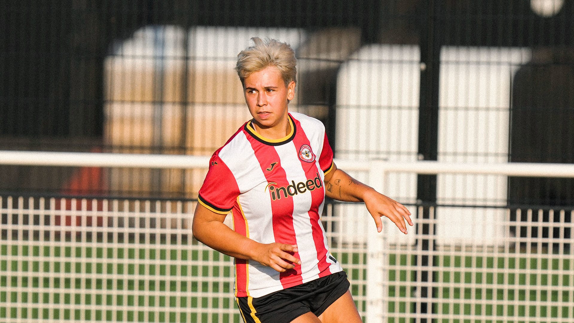 Wiktoria Kiszkis v Reading