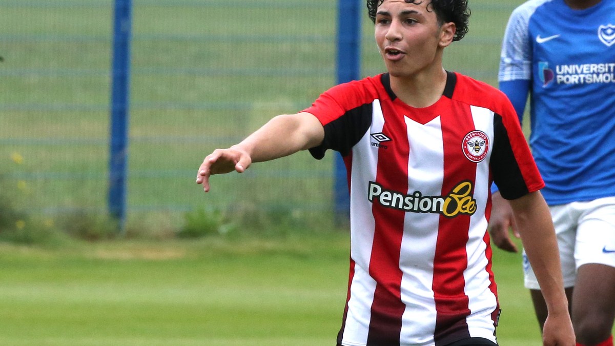 Dynamic Brentford U18s To Face Panathinaikos Fc U17s And Aek Athens U19s Wallpaper in 4K