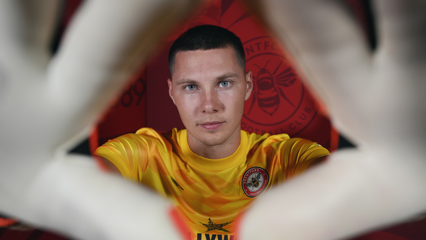 Hákon Valdimarsson starts for Brentford against Burnley - Kelleher misses out 