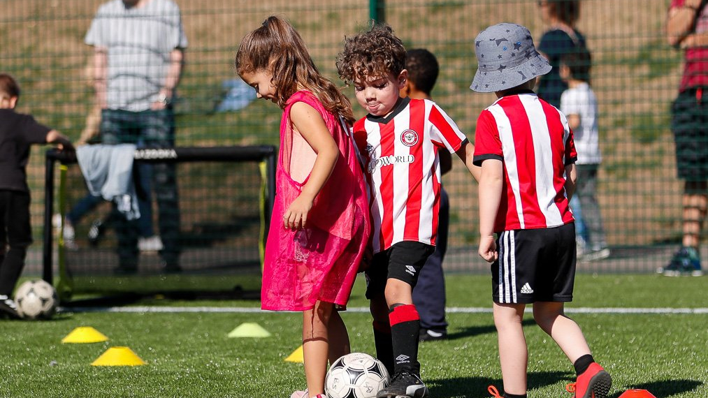 Outdoor Sports Pitches at Gunnersbury Park Sports Hub