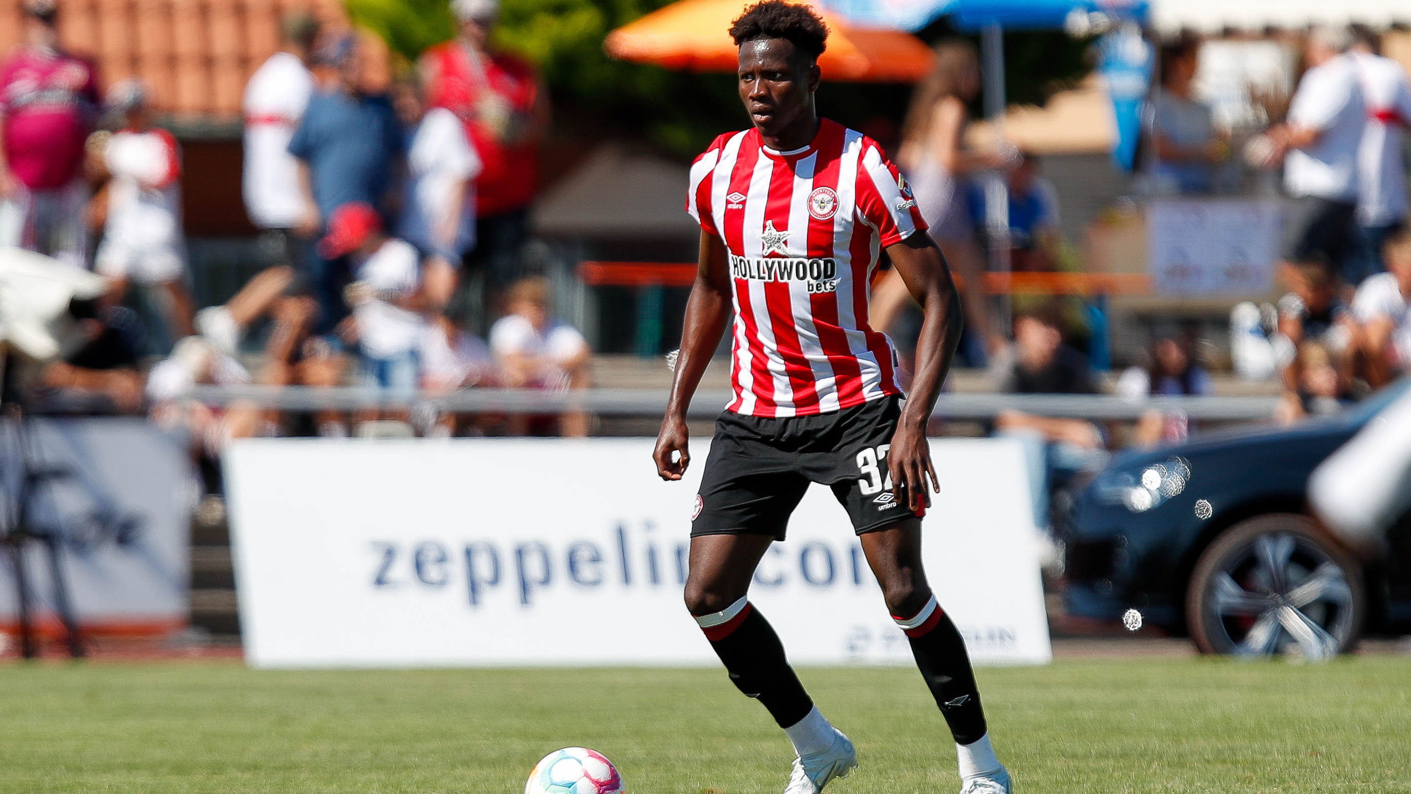 Daniel Oyegoke returns to Brentford | Brentford FC